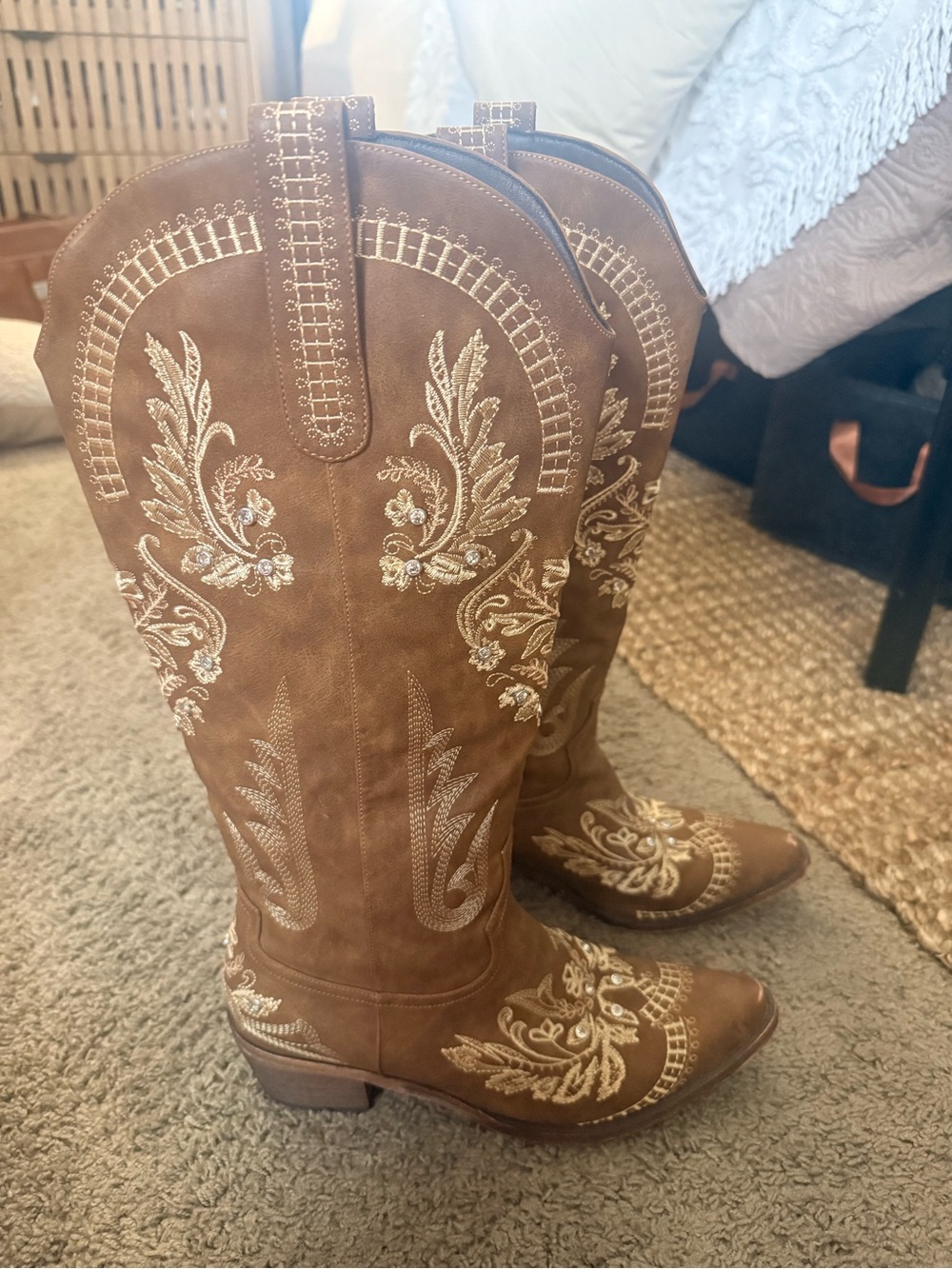 Embroidered Brown Western-Style Decorative Boots - Brand